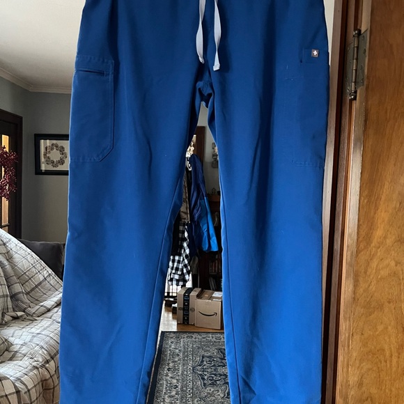 Large Royal Blue Figs top and bottoms - Picture 2 of 2